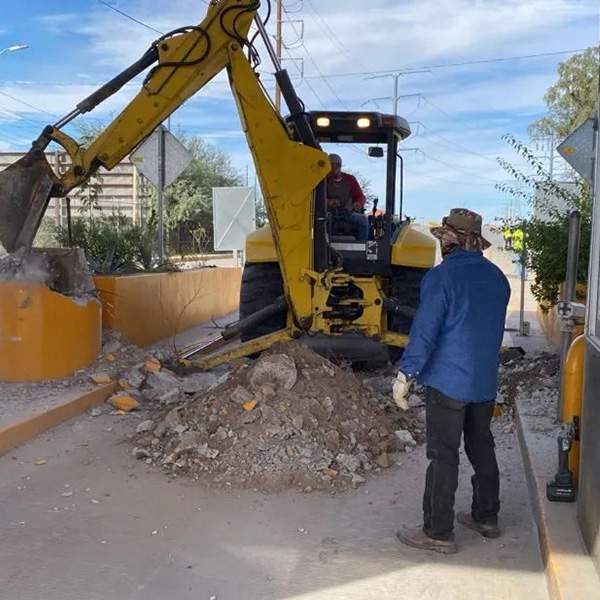 Avanza modernización de la Caseta del Puente Río Colorado. 